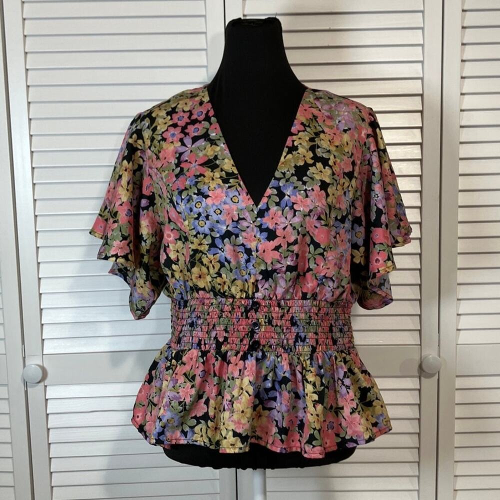 Truth NYC Whimsical Smocked Floral Peplum V-Neck Flutter Sleeves Blouse XL